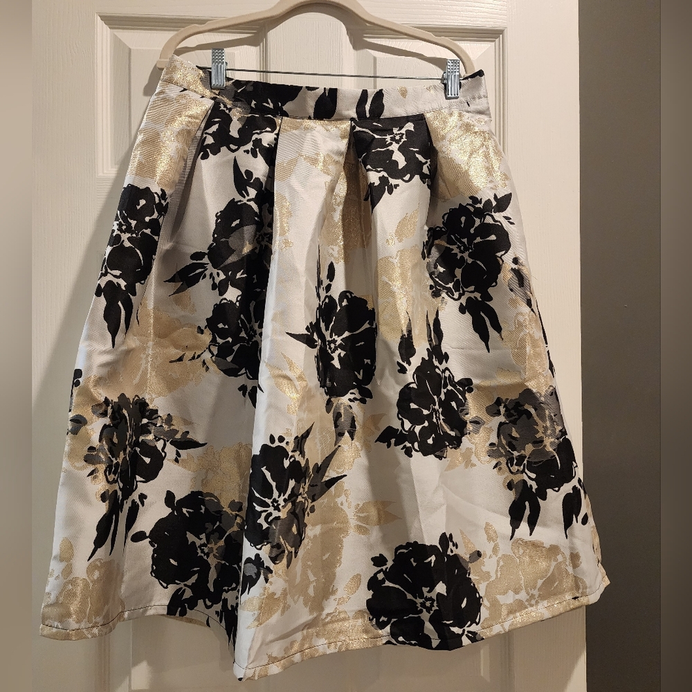 NWT Chicwish Black and Palle Gold Floral Midi Skirt